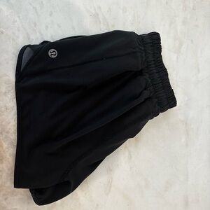 Lululemon black hotty hot shorts